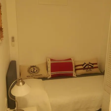 Waterfront Luxury Semesterbostad Agioi Theodoroi (Corinthia)