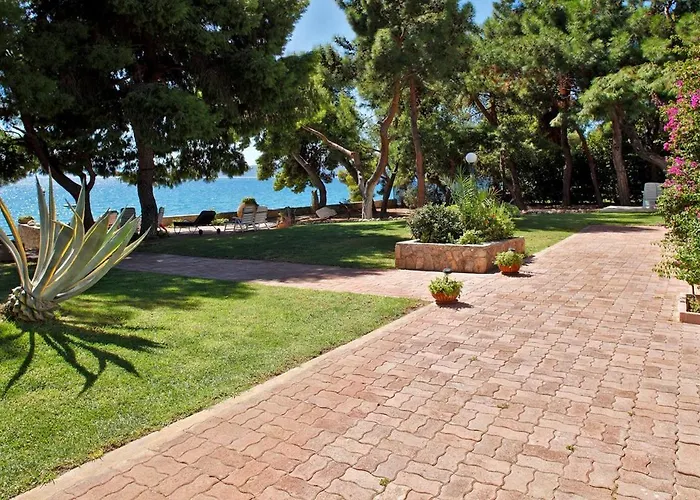 Waterfront Luxury Semesterbostad